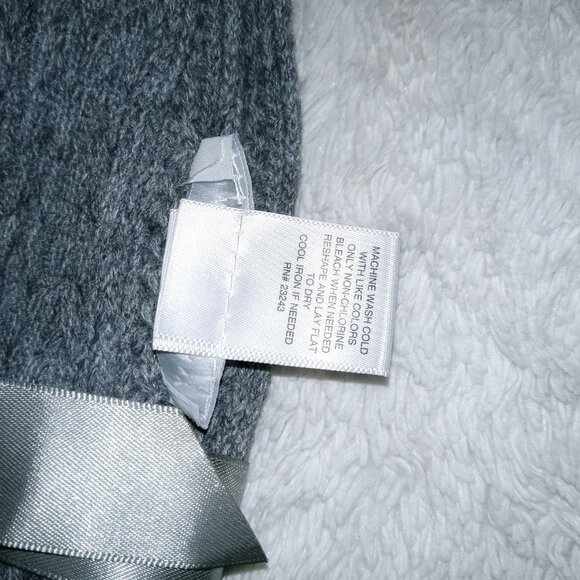 New York & Company Gray Scarf and Gloves Set - Picture 4 of 4